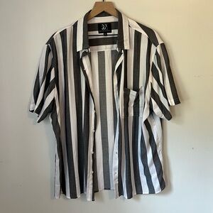 New York & Company Black and White Striped Men's Shirt